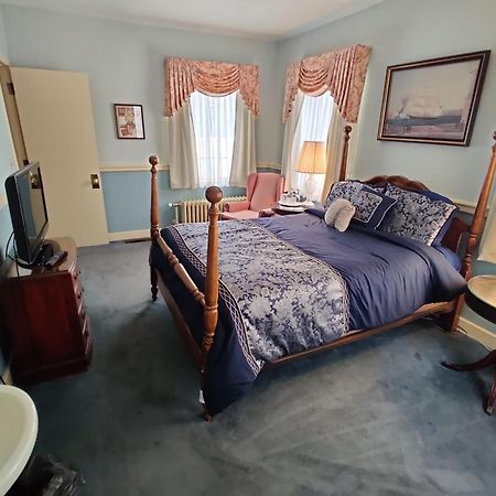 Montague Inn Bed & Breakfast Saginaw Eksteriør billede
