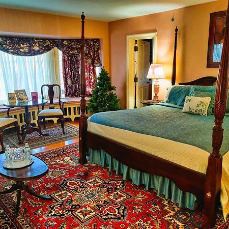 Montague Inn Bed & Breakfast Saginaw Eksteriør billede
